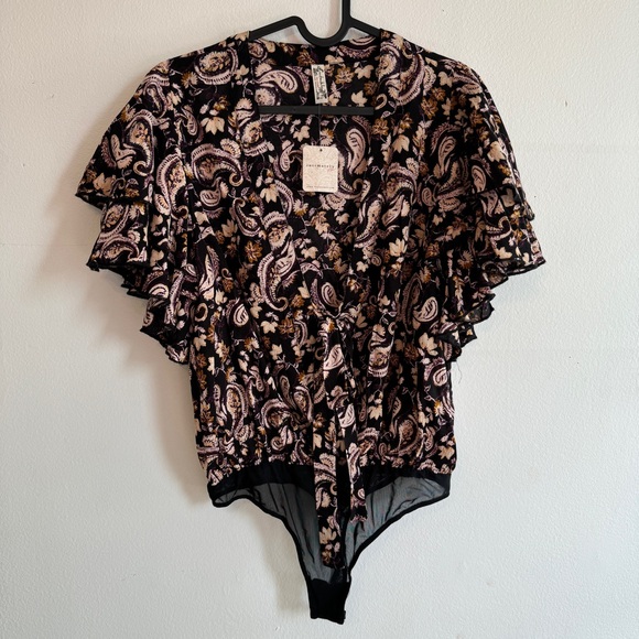 NWT Intimately Free People Ruffled Black Dark Floral Bodysuit Blouse - Picture 7 of 8